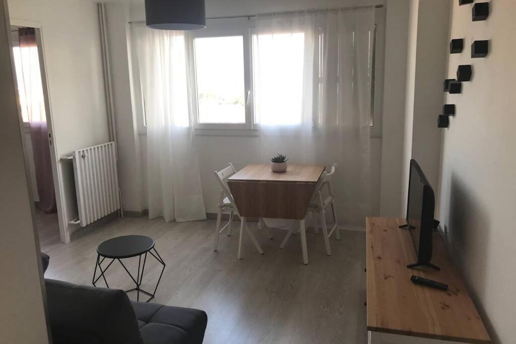 Bel Appartement T3 Mourillon A 5 Min Des Plages - Vue Mer Toulon Exterior photo